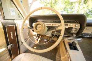 Ford Country Squire Station Wagon 428 1967 года 